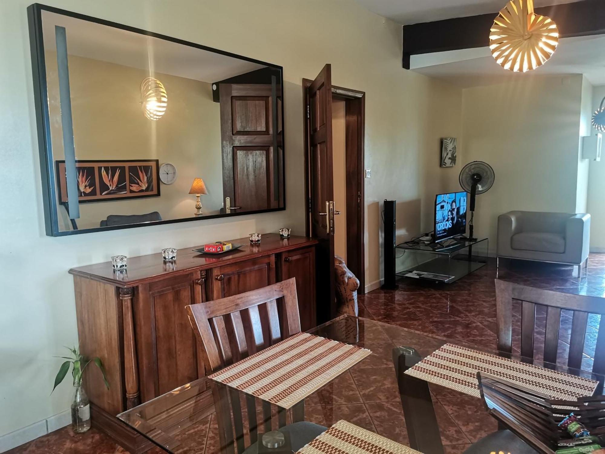 Modern Apartment/3Bedrooms/2Bathrooms/Rooftop/Jacuzzi Pointe aux Sable エクステリア 写真