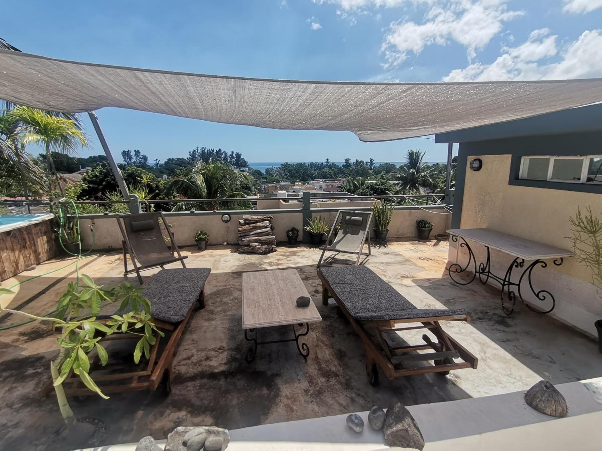Modern Apartment/3Bedrooms/2Bathrooms/Rooftop/Jacuzzi Pointe aux Sable エクステリア 写真