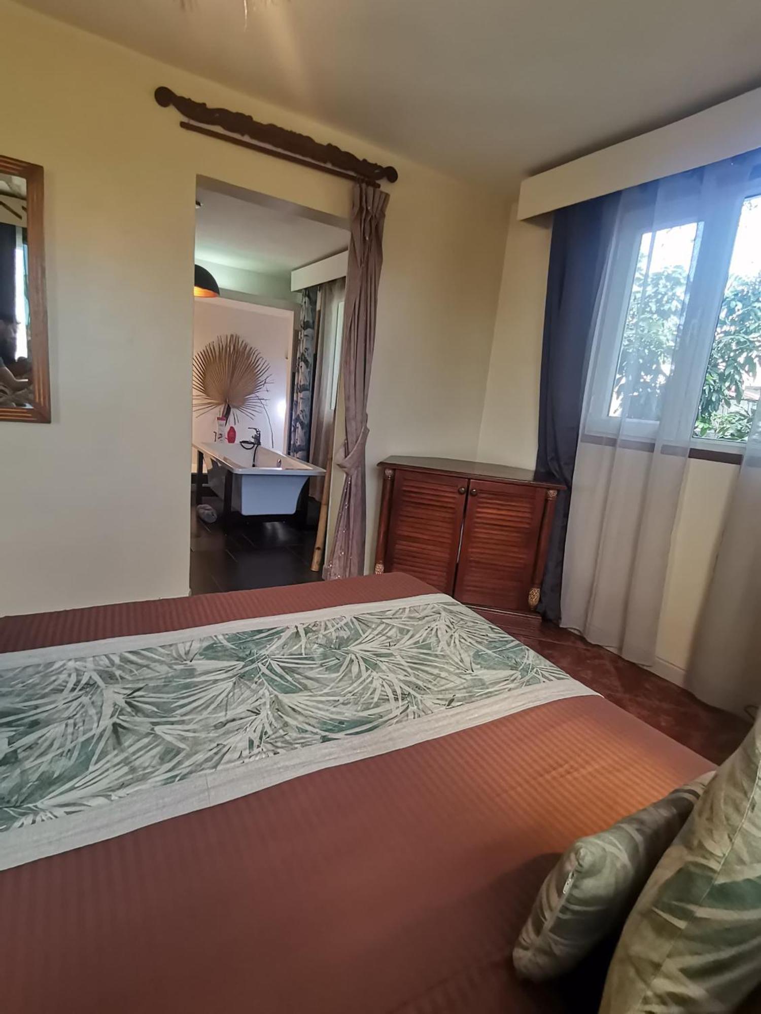 Modern Apartment/3Bedrooms/2Bathrooms/Rooftop/Jacuzzi Pointe aux Sable エクステリア 写真