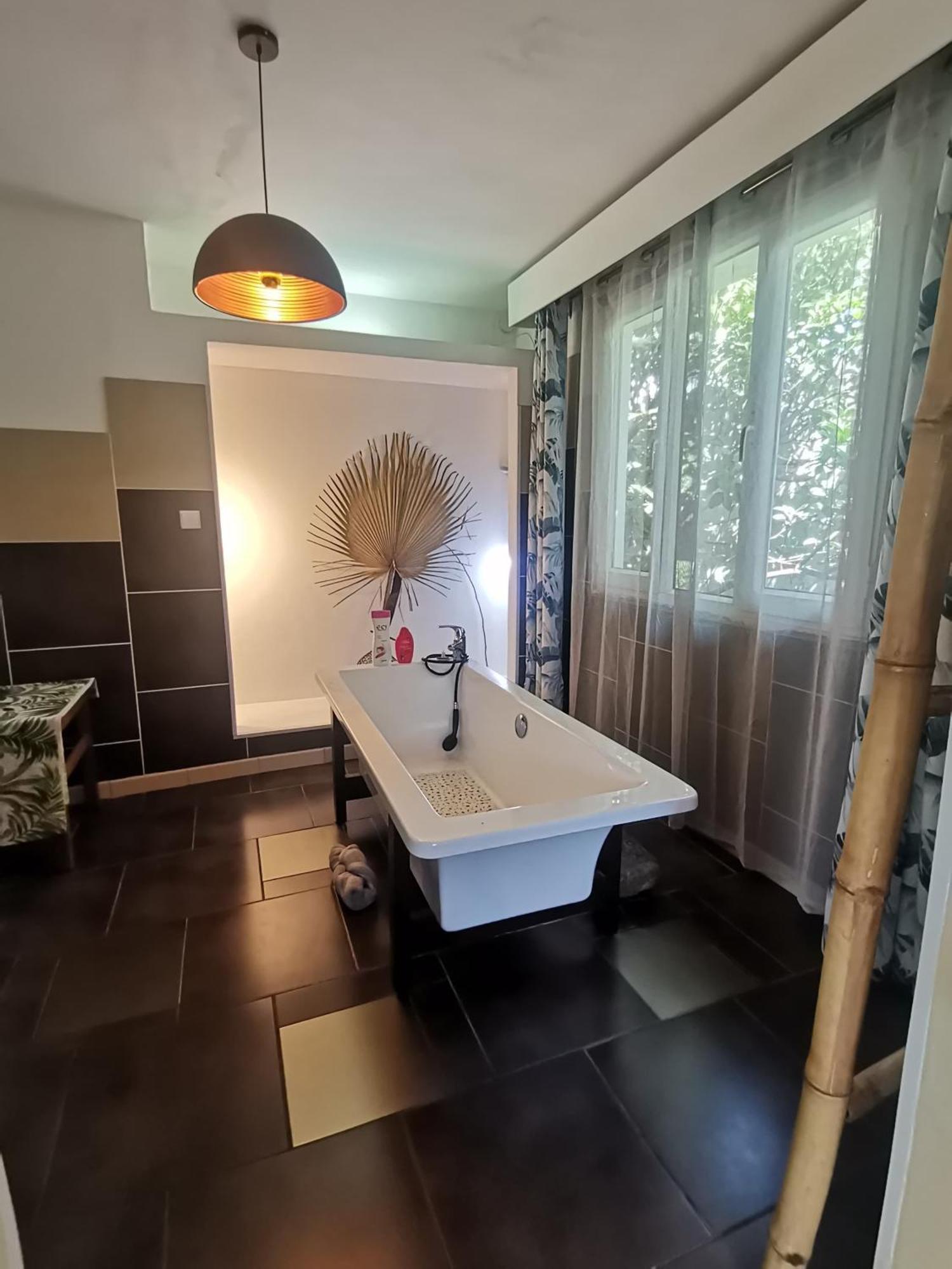 Modern Apartment/3Bedrooms/2Bathrooms/Rooftop/Jacuzzi Pointe aux Sable エクステリア 写真